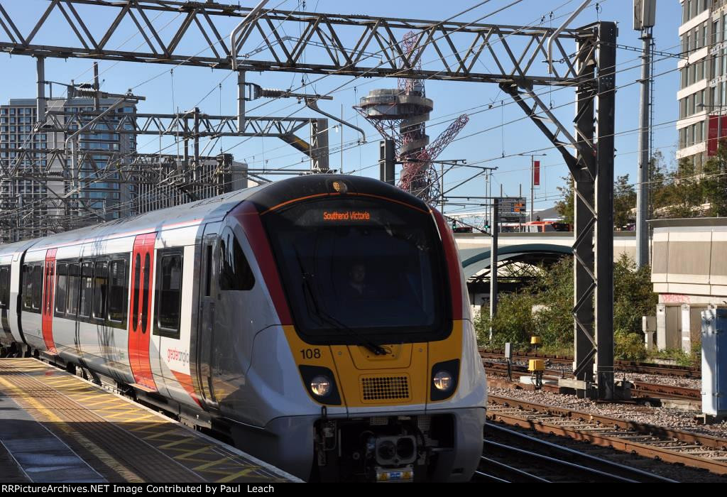 EMU's come into the station